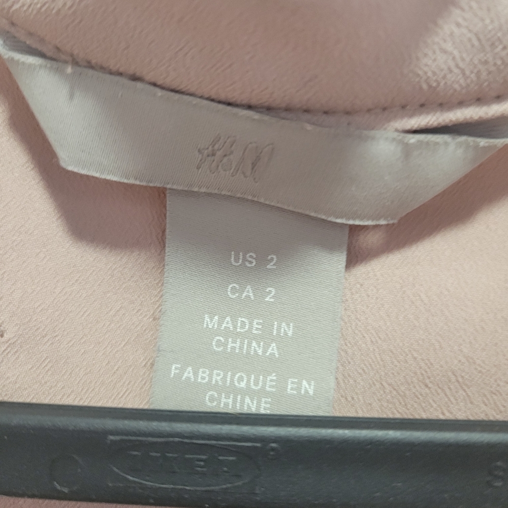 H&m blouse - Picture 3 of 3